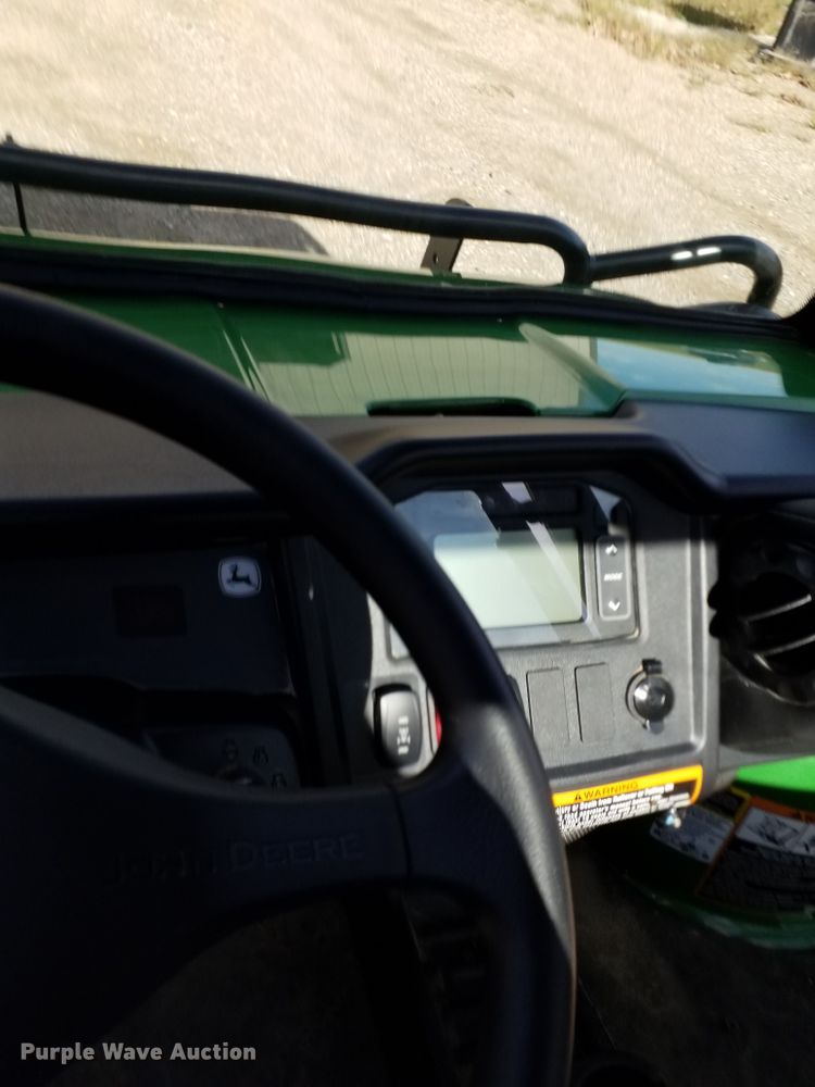 image for item DA8328 2016 John Deere Gator 825i utility vehicle