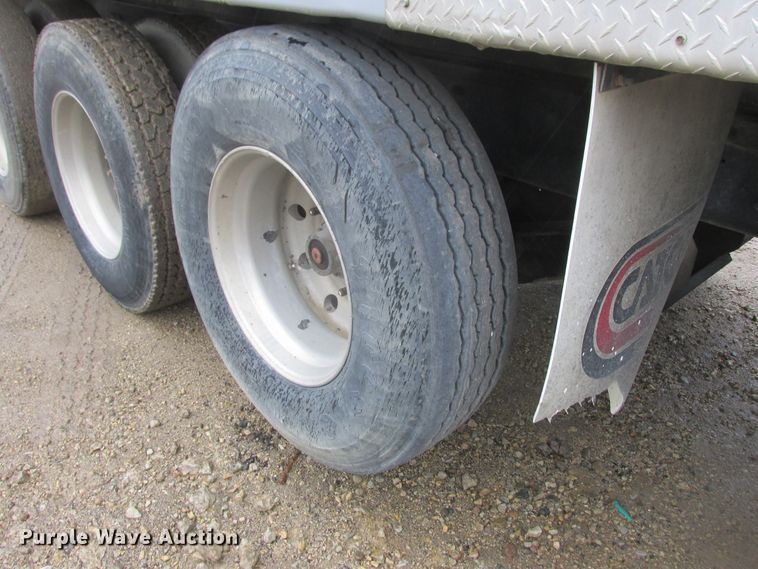 image for item DA8332 2004 Mack Granite dump truck