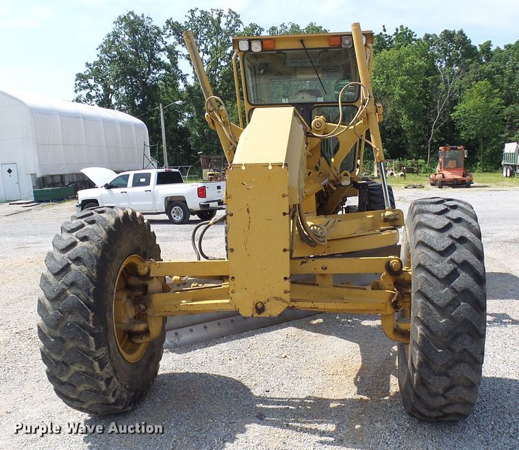 image for item DB2218 1996 Caterpillar 135H motor grader