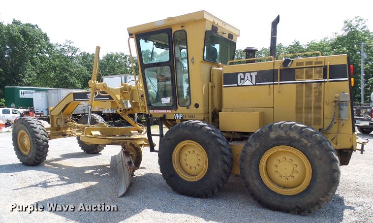 image for item DB2218 1996 Caterpillar 135H motor grader