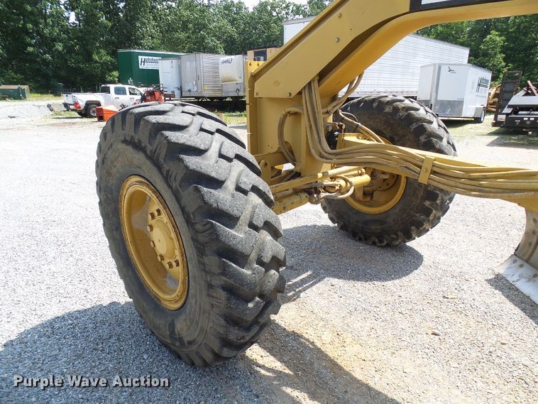 image for item DB2218 1996 Caterpillar 135H motor grader