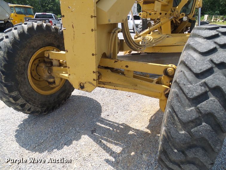 image for item DB2218 1996 Caterpillar 135H motor grader