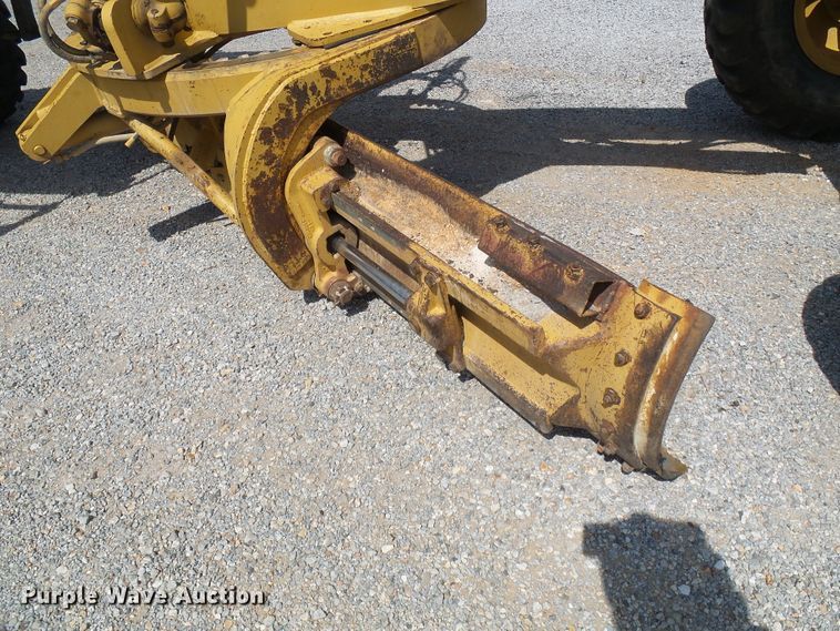 image for item DB2218 1996 Caterpillar 135H motor grader