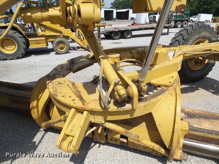 image for item DB2218 1996 Caterpillar 135H motor grader