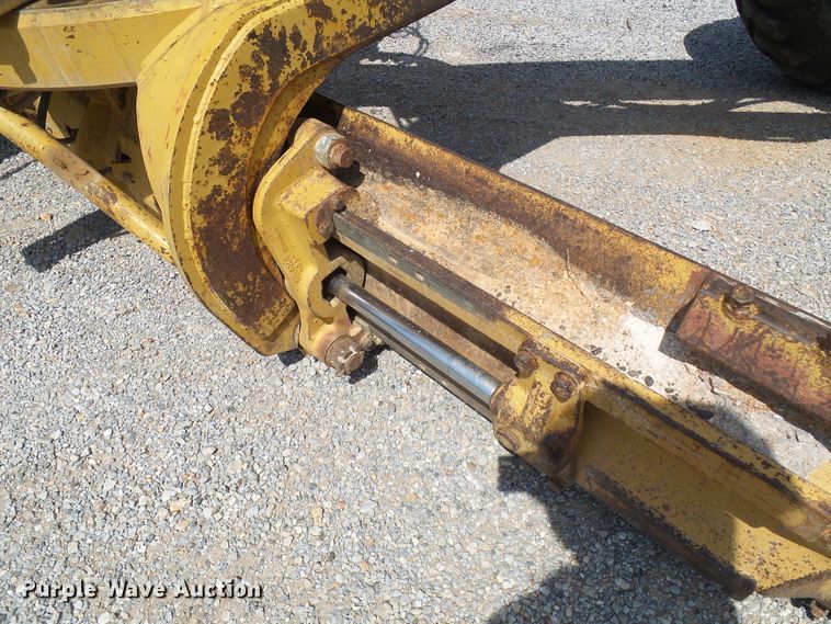 image for item DB2218 1996 Caterpillar 135H motor grader