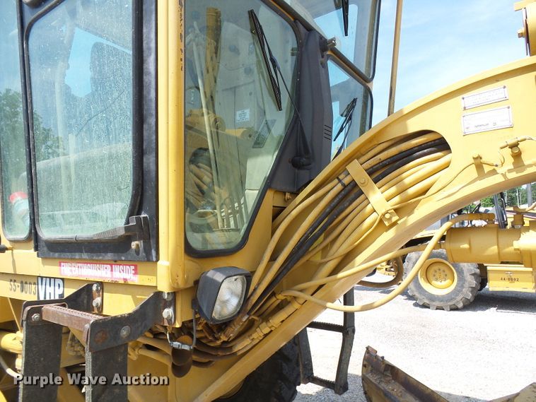 image for item DB2218 1996 Caterpillar 135H motor grader