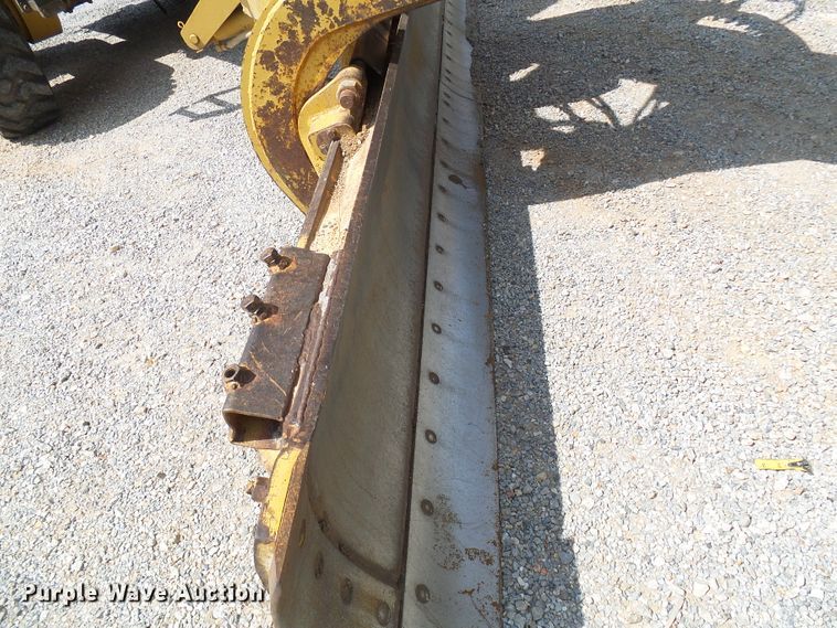 image for item DB2218 1996 Caterpillar 135H motor grader