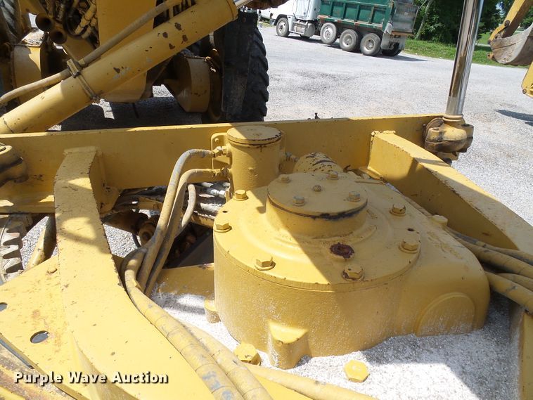 image for item DB2218 1996 Caterpillar 135H motor grader