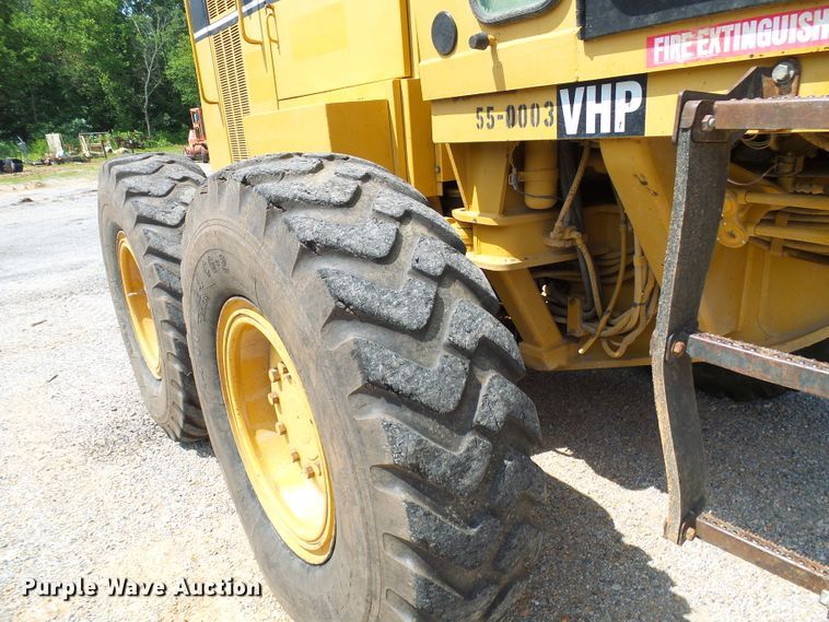 image for item DB2218 1996 Caterpillar 135H motor grader