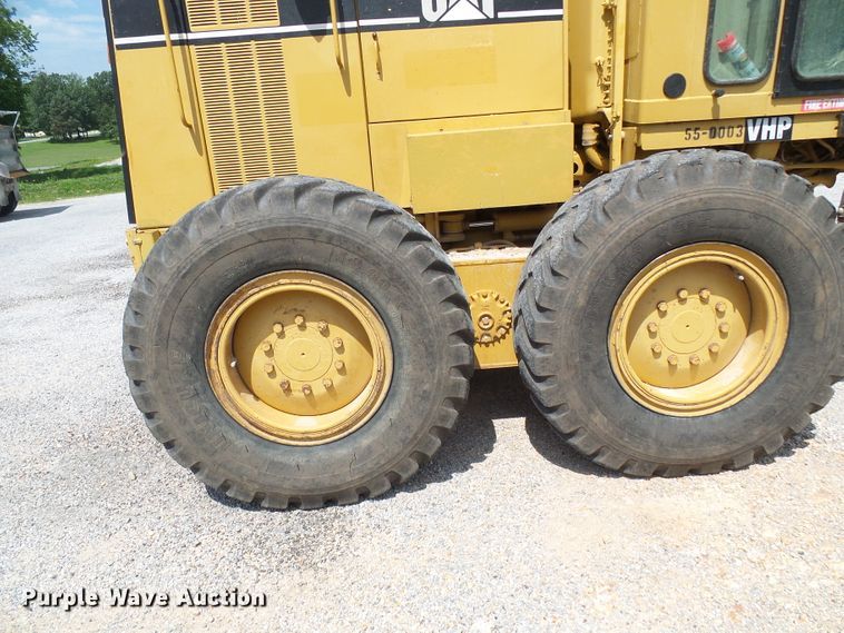 image for item DB2218 1996 Caterpillar 135H motor grader