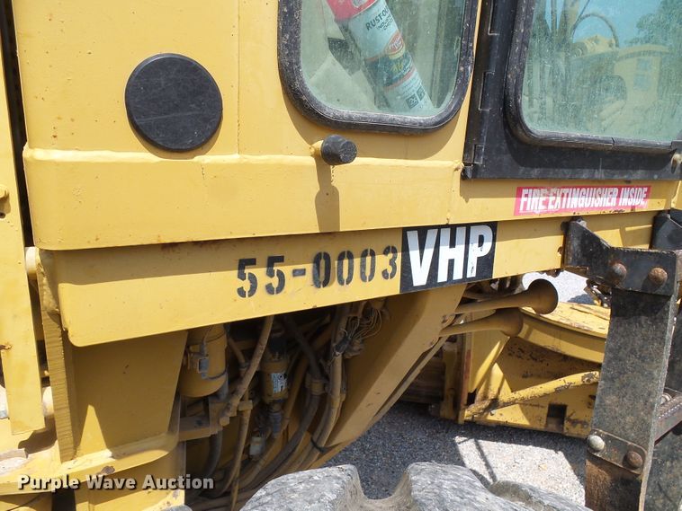image for item DB2218 1996 Caterpillar 135H motor grader
