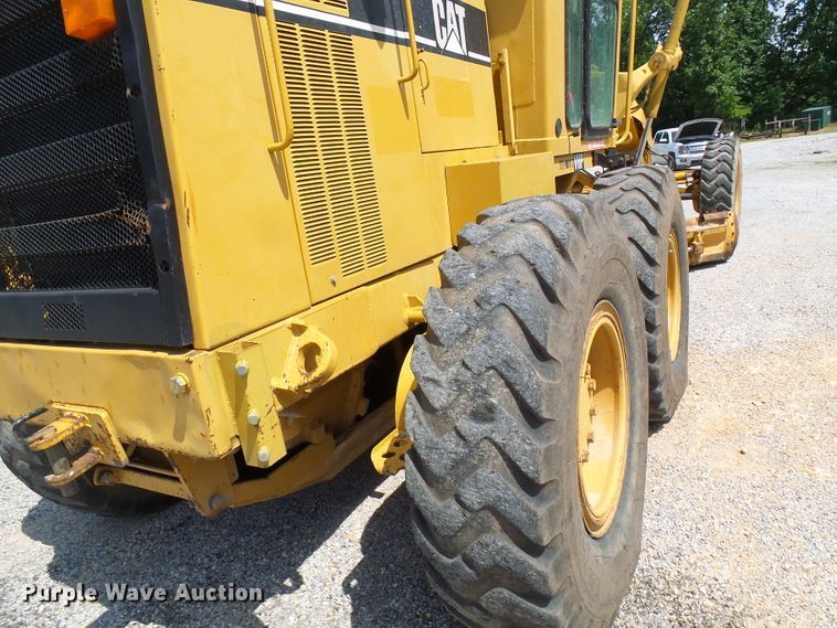 image for item DB2218 1996 Caterpillar 135H motor grader