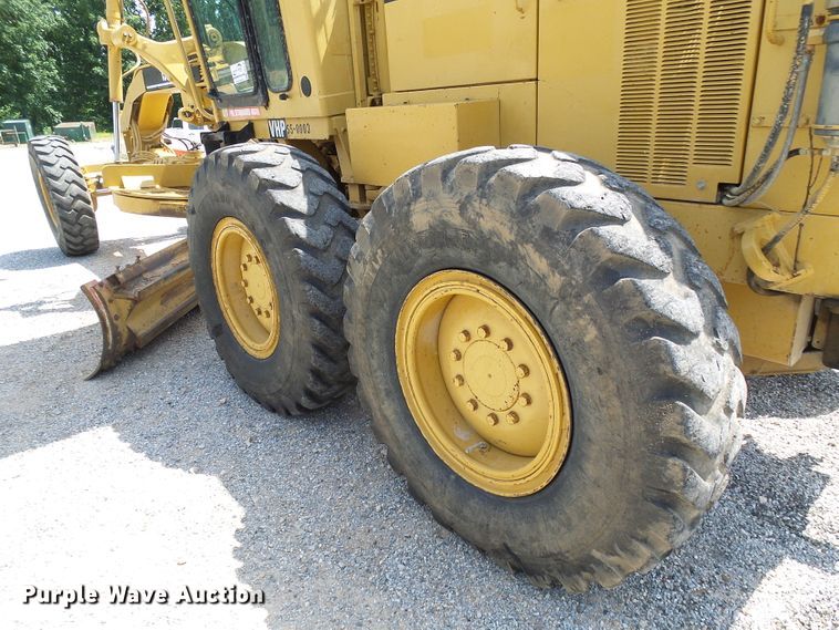 image for item DB2218 1996 Caterpillar 135H motor grader