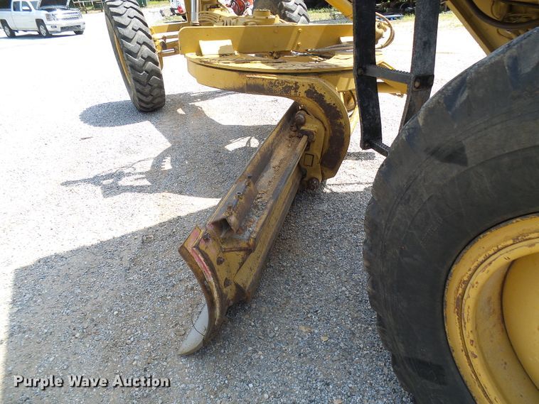 image for item DB2218 1996 Caterpillar 135H motor grader