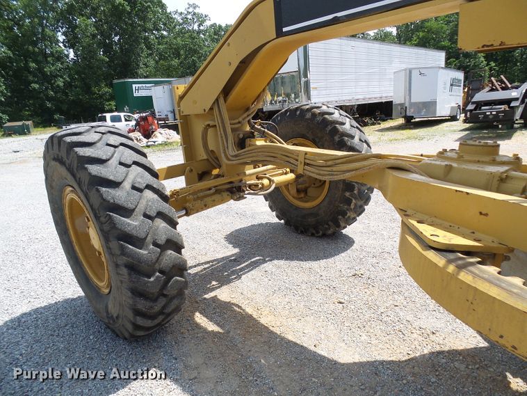 image for item DB2218 1996 Caterpillar 135H motor grader