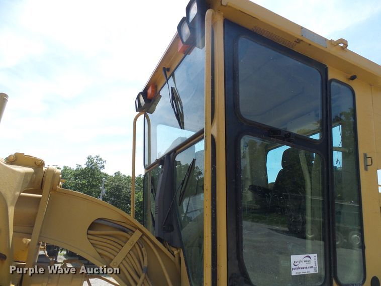 image for item DB2218 1996 Caterpillar 135H motor grader