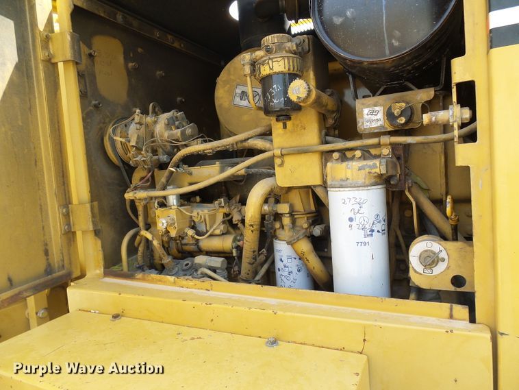 image for item DB2218 1996 Caterpillar 135H motor grader