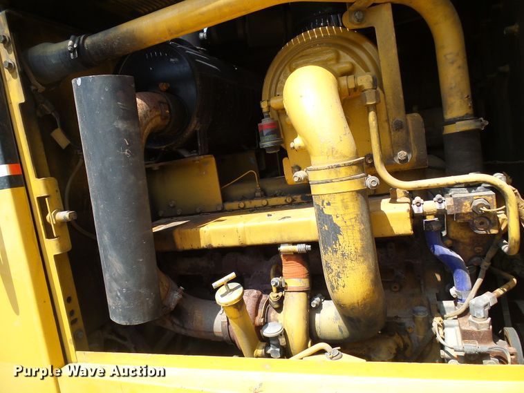 image for item DB2218 1996 Caterpillar 135H motor grader