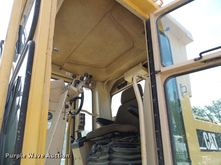 image for item DB2218 1996 Caterpillar 135H motor grader