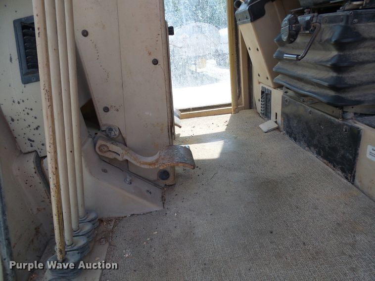 image for item DB2218 1996 Caterpillar 135H motor grader