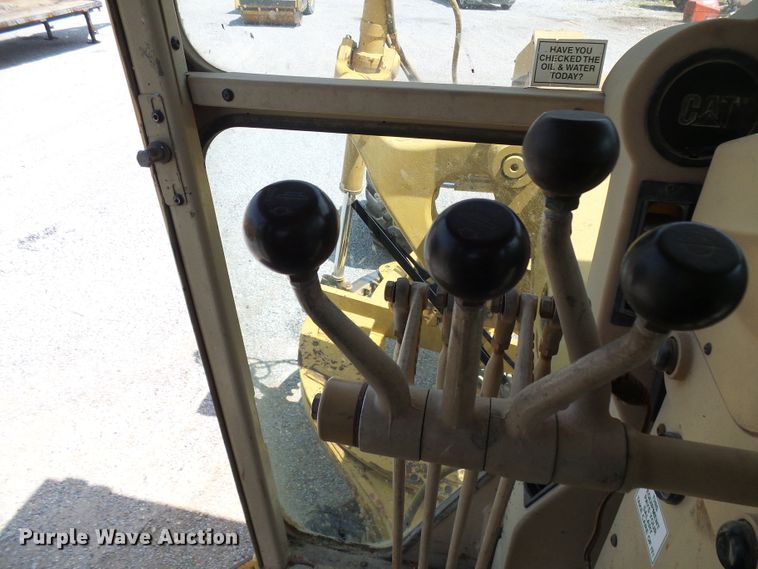 image for item DB2218 1996 Caterpillar 135H motor grader