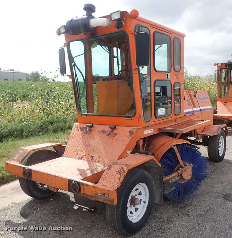 image for item DB7679 2009 Broce RJT350 broom