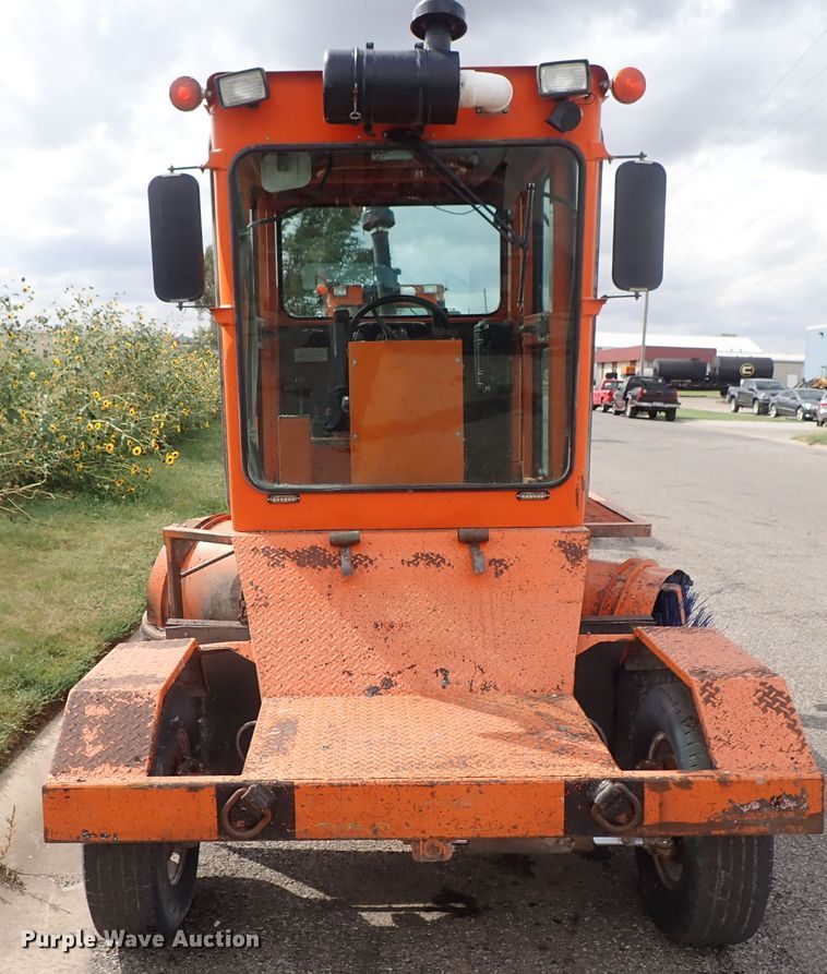 image for item DB7679 2009 Broce RJT350 broom