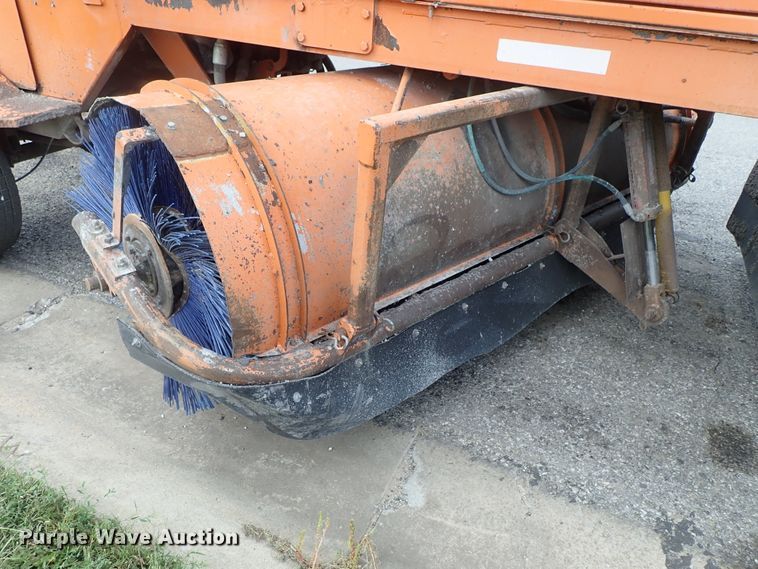 image for item DB7679 2009 Broce RJT350 broom
