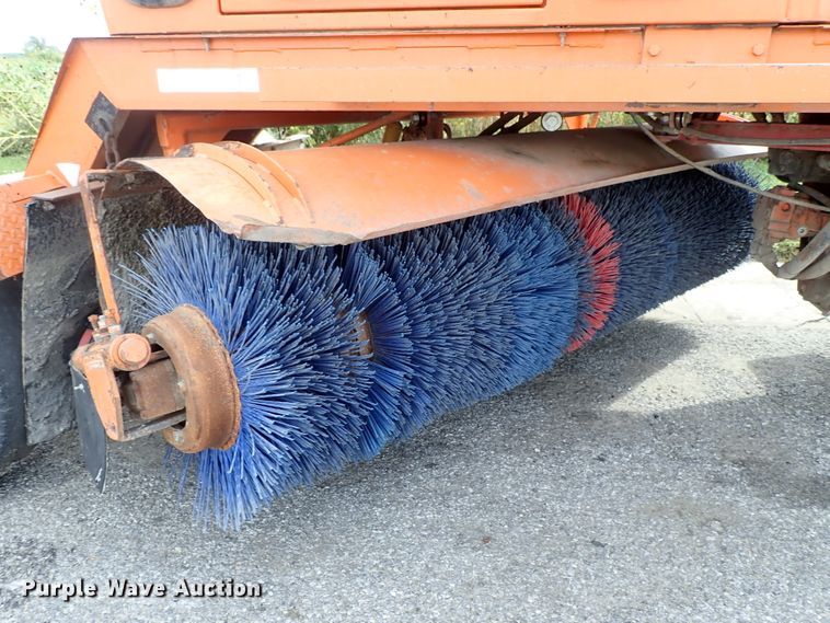 image for item DB7682 2009 Broce RJT350 broom