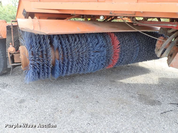 image for item DB7682 2009 Broce RJT350 broom