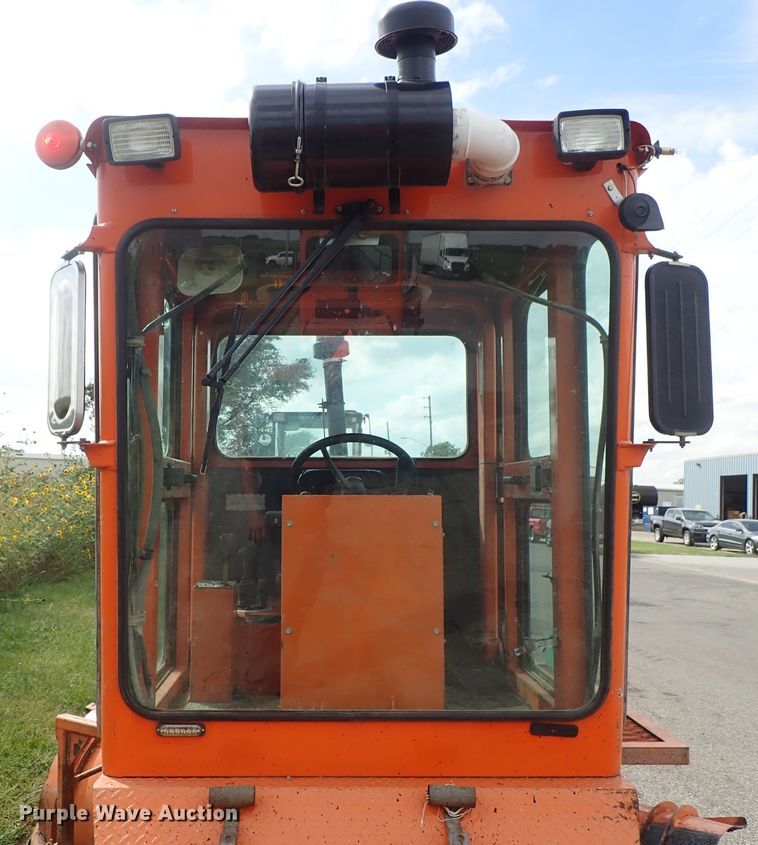 image for item DB7682 2009 Broce RJT350 broom