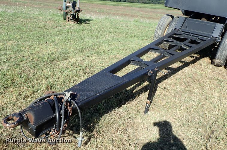 image for item DB7699 1993 shop built end dump pup trailer