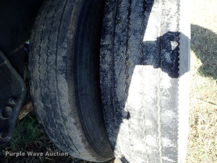 image for item DB7699 1993 shop built end dump pup trailer