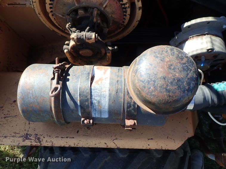 image for item DB7702 1983 Case 30+4 trencher