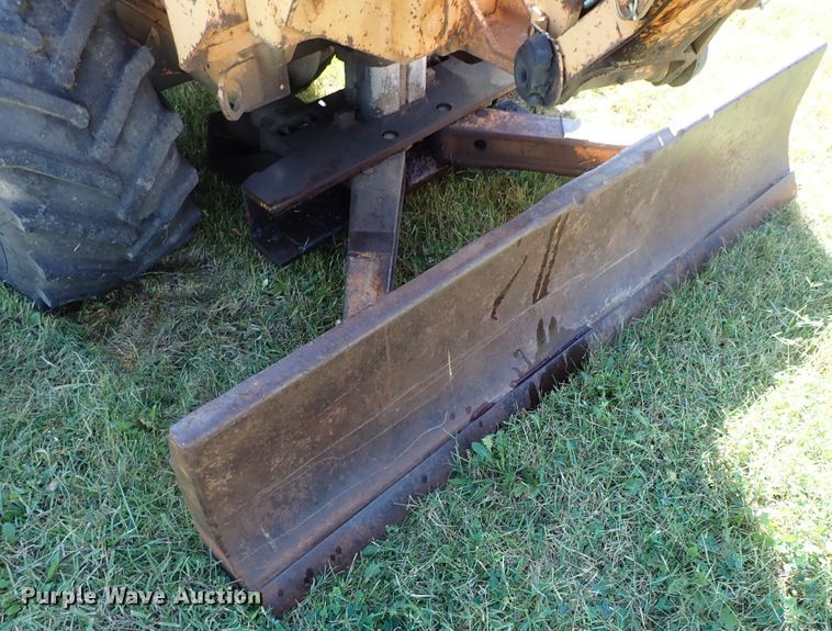 image for item DB7702 1983 Case 30+4 trencher