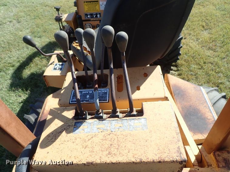 image for item DB7702 1983 Case 30+4 trencher