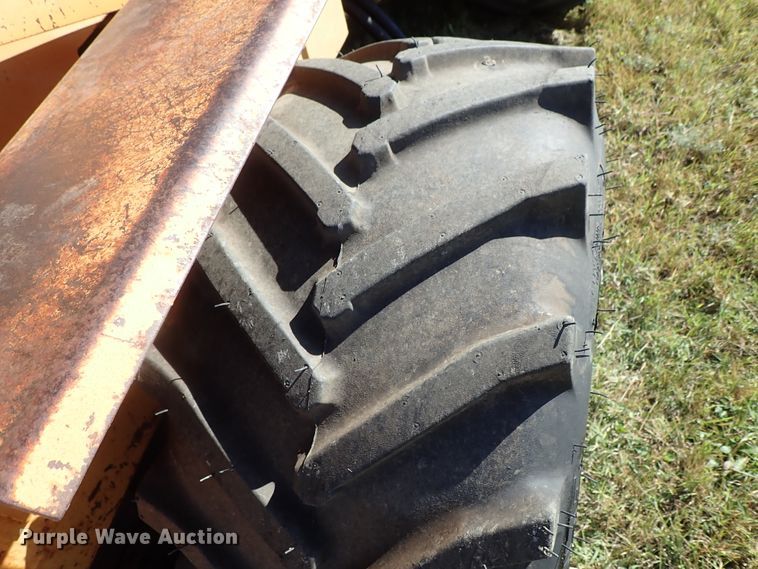 image for item DB7702 1983 Case 30+4 trencher