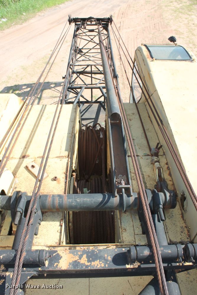 image for item DD4985 1969 P & H 645TC crane