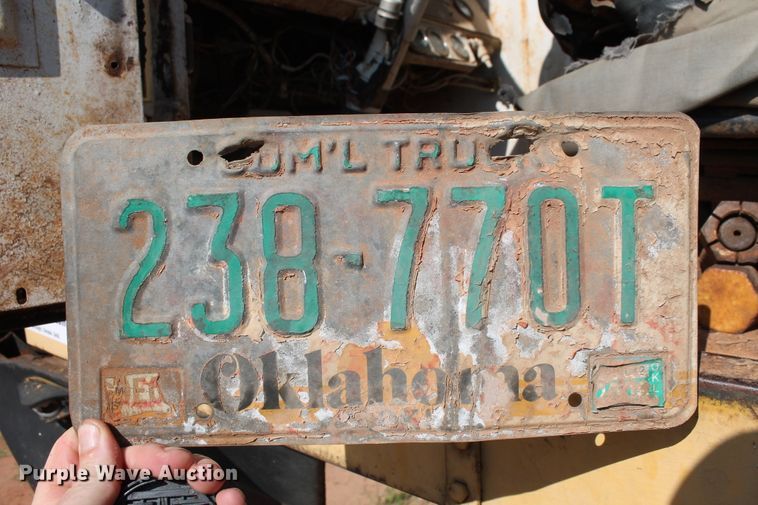 image for item DD4985 1969 P & H 645TC crane