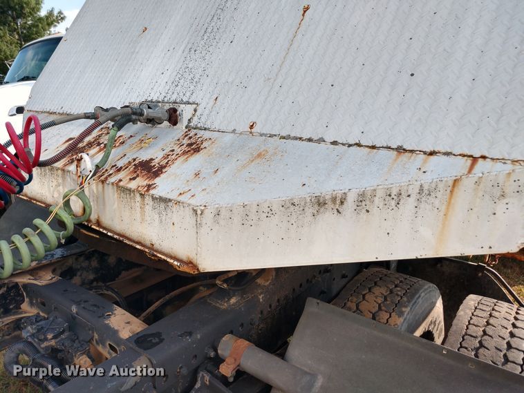 image for item DD7112 1987 Lode bottom dump trailer