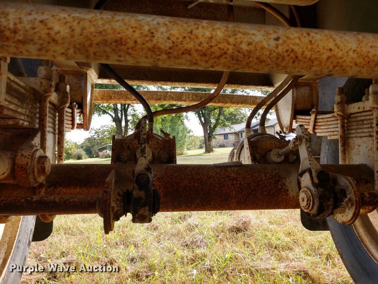 image for item DD7112 1987 Lode bottom dump trailer