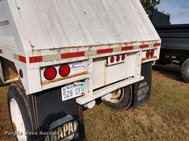 image for item DD7112 1987 Lode bottom dump trailer