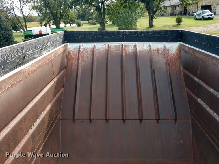 image for item DD7112 1987 Lode bottom dump trailer