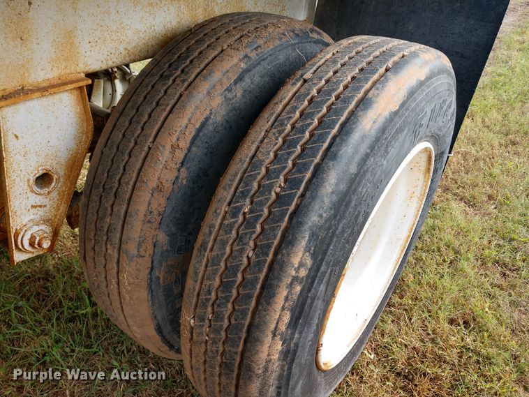 image for item DD7112 1987 Lode bottom dump trailer