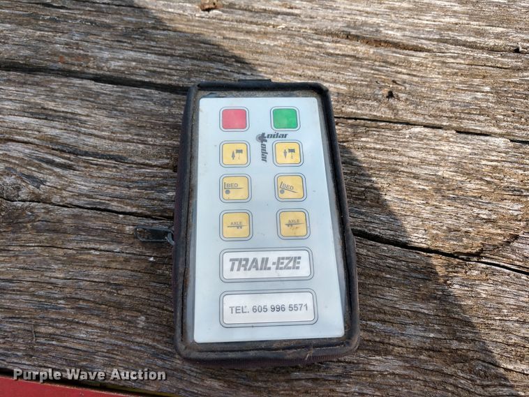 image for item DD7114 2006 Trail Eze TE401 tilt deck equipment trailer