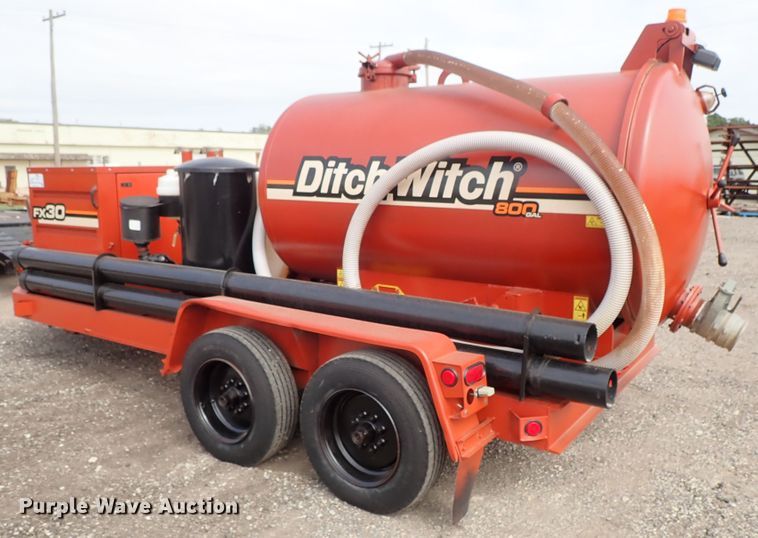 image for item DE1106 2003 Ditch Witch FX30 vacuum excavator