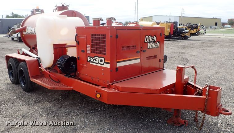 image for item DE1106 2003 Ditch Witch FX30 vacuum excavator