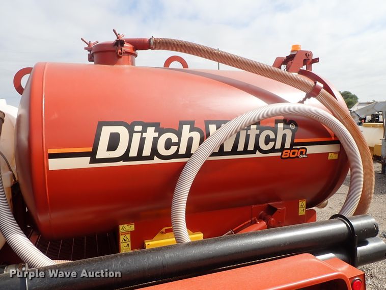 image for item DE1106 2003 Ditch Witch FX30 vacuum excavator