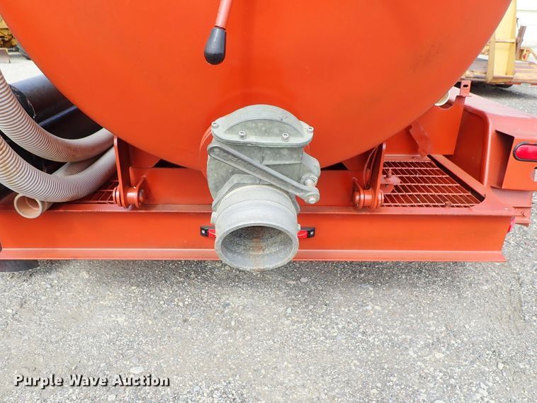 image for item DE1106 2003 Ditch Witch FX30 vacuum excavator