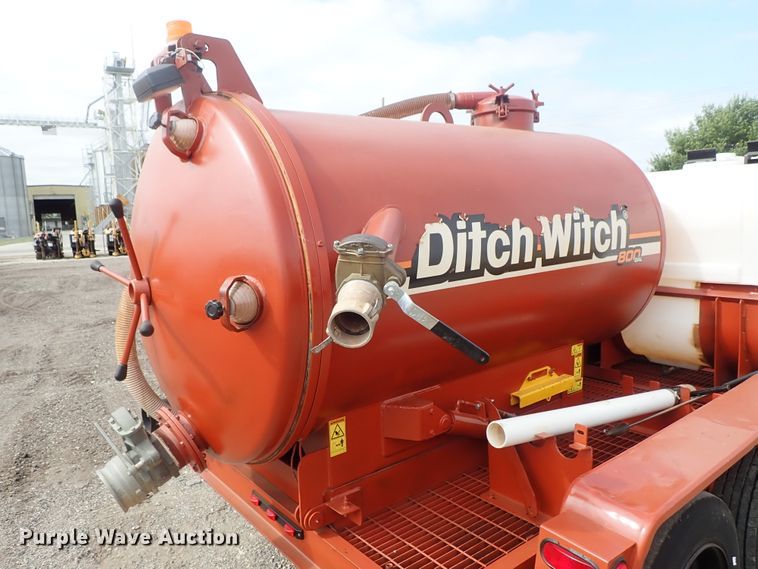 image for item DE1106 2003 Ditch Witch FX30 vacuum excavator